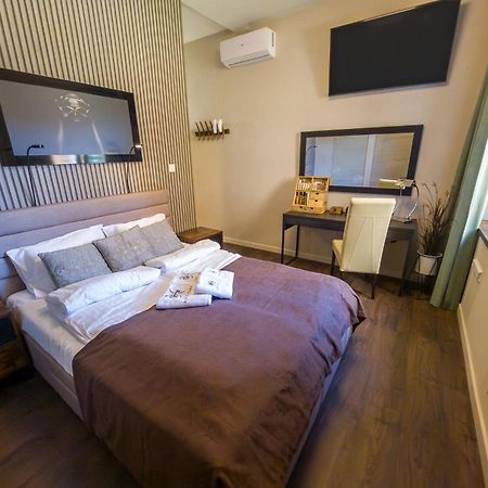 Like Home 2 Sauna,Jacuzzi & Spa Swidnica  Exterior photo